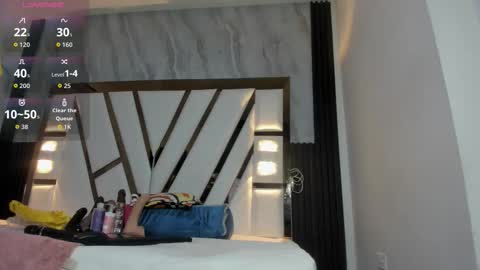 Snapshot of lola_hornei chatting on October 25, 11:40 am Lola online show from October 25, 11:40 am