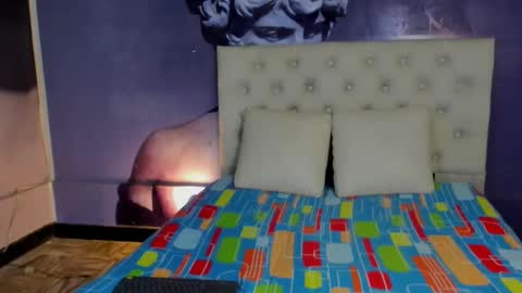 lola red online show from February 13, 2:12 am