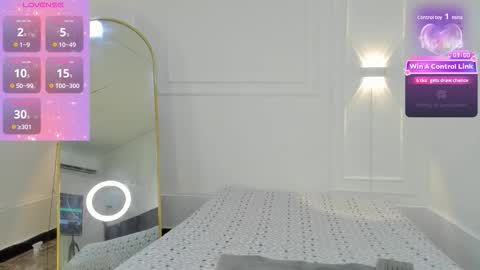 lola red online show from March 11, 7:31 pm