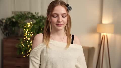 Snapshot of lola_stolberg chatting on October 8, 8:06 pm Kaaaaaaaaaateeee online show from October 8, 8:06 pm