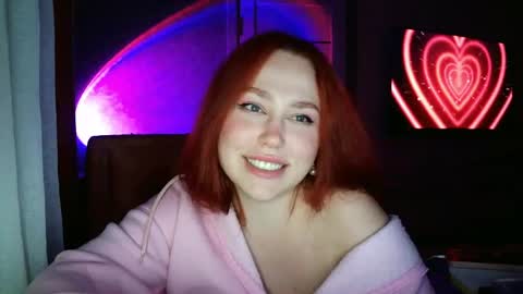 Snapshot of lolaamint_ chatting on April 19, 6:10 pm LolaaMint online show from April 19, 6:10 pm