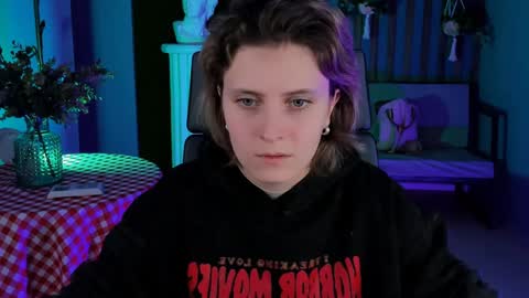 Snapshot of lolaasmus chatting on December 3, 5:12 pm I consider myself the god Loki but life just calls me LOL online show from December 3, 5:12 pm
