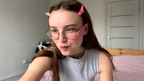 lolaatate online show from March 24, 4:39 am