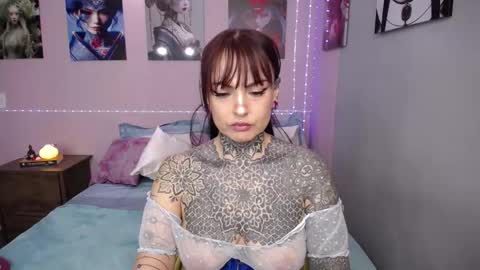 Lola online show from October 21, 8:20 pm