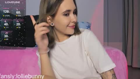 Snapshot of lolabunnyz chatting on October 10, 8:41 pm Lola3 online show from October 10, 8:41 pm