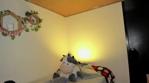 Lola online show from January 8, 2:36 am