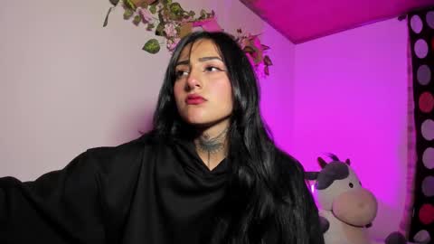 Lola online show from February 25, 8:46 am