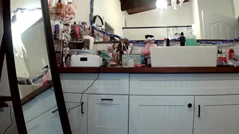 Lola Lixx online show from March 30, 9:43 am