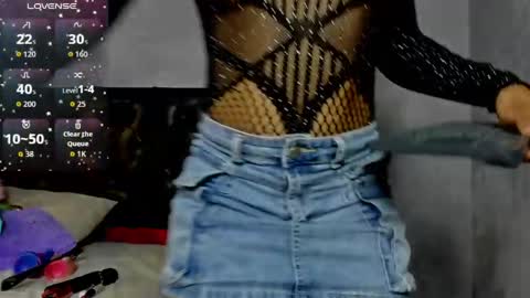 lolareyes1 online show from April 7, 9:48 pm