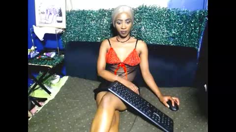 lolasavagexo online show from April 29, 1:10 am