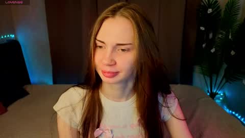 Lola online show from April 2, 10:02 am