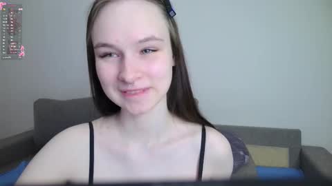 Snapshot of lolavibe6 chatting on March 6, 2:19 am Lola online show from March 6, 2:19 am