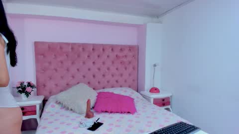 Lola Voss  online show from December 18, 3:23 am