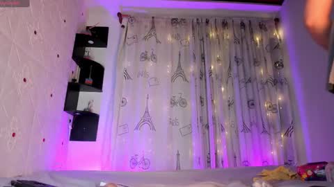 Lola online show from February 4, 11:27 am