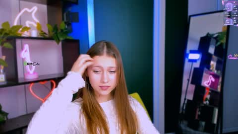 lole ti online show from March 28, 1:05 am