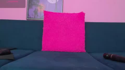 Snapshot of loli_girl_hot1 chatting on March 5, 12:11 pm camila online show from March 5, 12:11 pm