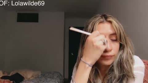 Snapshot of lolita_wilde390 chatting on December 25, 12:15 pm Lolita Wildes Back online show from December 25, 12:15 pm