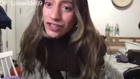 Snapshot of lolita_wilde390 chatting on December 2, 8:30 am Lolita Wildes Back online show from December 2, 8:30 am