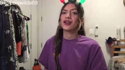 Snapshot of lolita_wilde390 chatting on December 22, 7:38 am Lolita Wildes Back online show from December 22, 7:38 am
