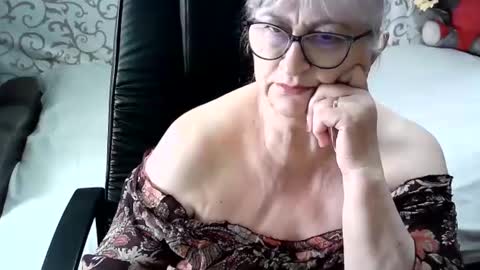 LolkaAlyss online show from February 21, 12:28 pm