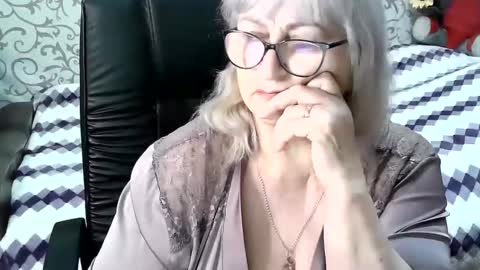 LolkaAlyss online show from March 9, 9:25 pm