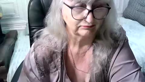 LolkaAlyss online show from May 17, 8:27 pm