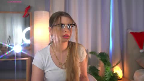 Lola online show from January 9, 8:17 am