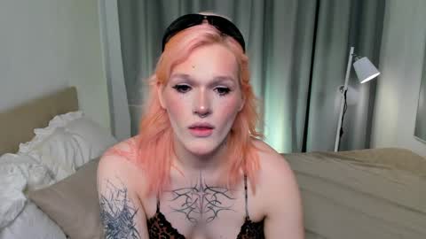 lollita online show from May 14, 3:41 pm