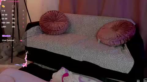 Snapshot of lolly_js_ chatting on October 12, 1:59 am Lolly  online show from October 12, 1:59 am