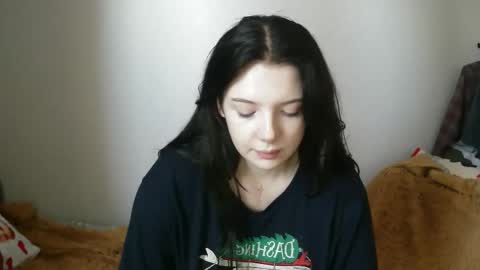 Snapshot of lollylol11 chatting on September 14, 10:03 am Lilly online show from September 14, 10:03 am