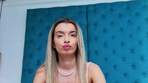 Snapshot of lollyshinex chatting on November 30, 7:18 pm Lolly. online show from November 30, 7:18 pm