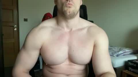 www    almost 150 videos for only 10month  instagram lolmaster32CB online show from February 6, 3:09 pm