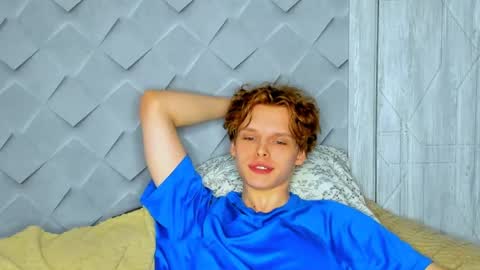 Nelis online show from April 19, 7:38 pm