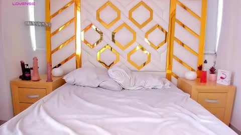 Loly online show from February 27, 3:26 pm