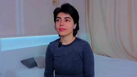 Tessa online show from October 28, 2:59 am