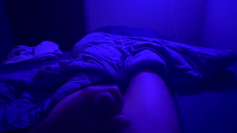 Snapshot of lomein99 chatting on November 17, 2:50 am LoMein online show from November 17, 2:50 am