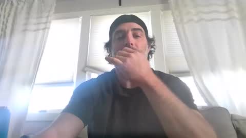 THE SEXIEST MAN ALIVE online show from November 14, 3:11 pm