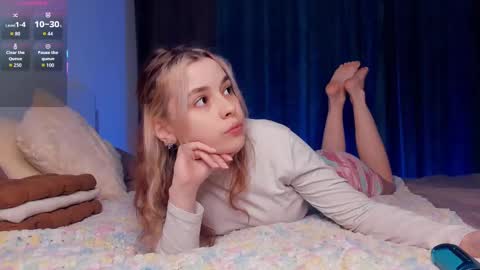 Lona online show from November 18, 6:45 pm