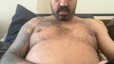 london_lad_101 online show from May 3, 9:37 am