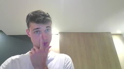 london_tomy online show from September 21, 1:40 am