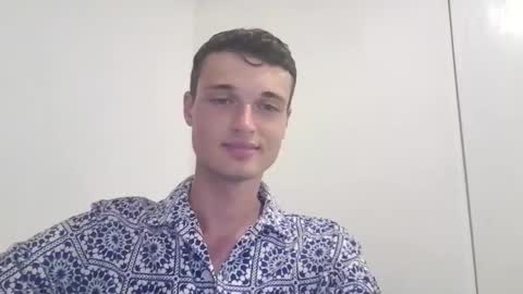 london_tomy online show from November 25, 3:17 am