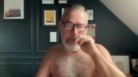 EnglishBear online show from September 10, 8:03 am