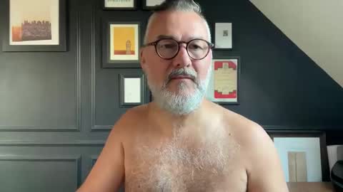 EnglishBear online show from September 15, 1:44 pm