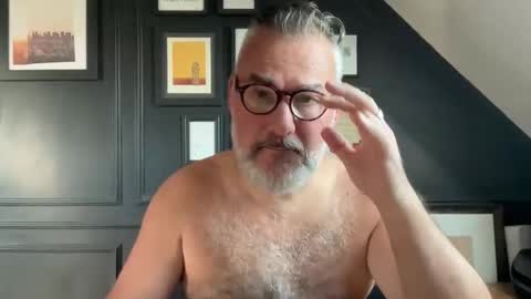 EnglishBear online show from September 19, 12:17 pm