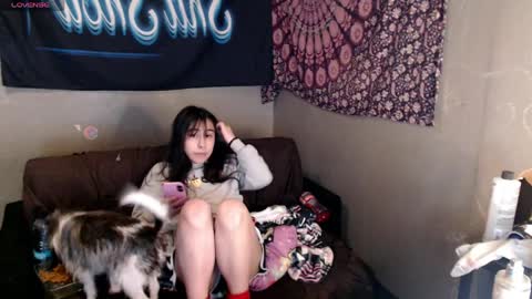 Snapshot of londonray chatting on April 3, 12:19 am londonray online show from April 3, 12:19 am