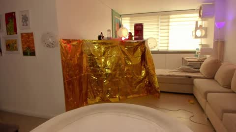 SABRINA online show from January 2, 7:07 pm