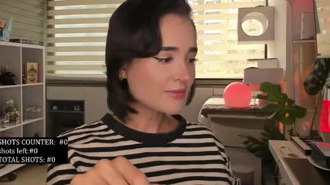 SABRINA online show from December 22, 7:11 pm