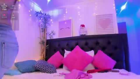 Jennifer  online show from December 21, 7:16 pm