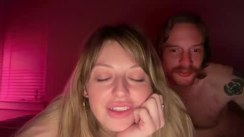 Snapshot of lonelygirl3 chatting on February 16, 7:37 am lonelygirl3 online show from February 16, 7:37 am