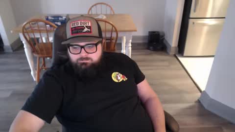 Snapshot of lonewolfgarage chatting on January 12, 5:18 pm lonewolfgarage online show from January 12, 5:18 pm